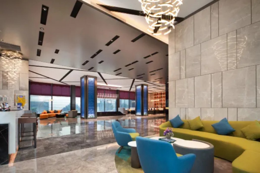 Hilton Huanpeng Hotel, Nantong High-speed Railway Station 12/16
