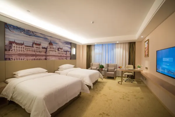 Vienna International Hotel (Xinyang Railway Station) 27/51