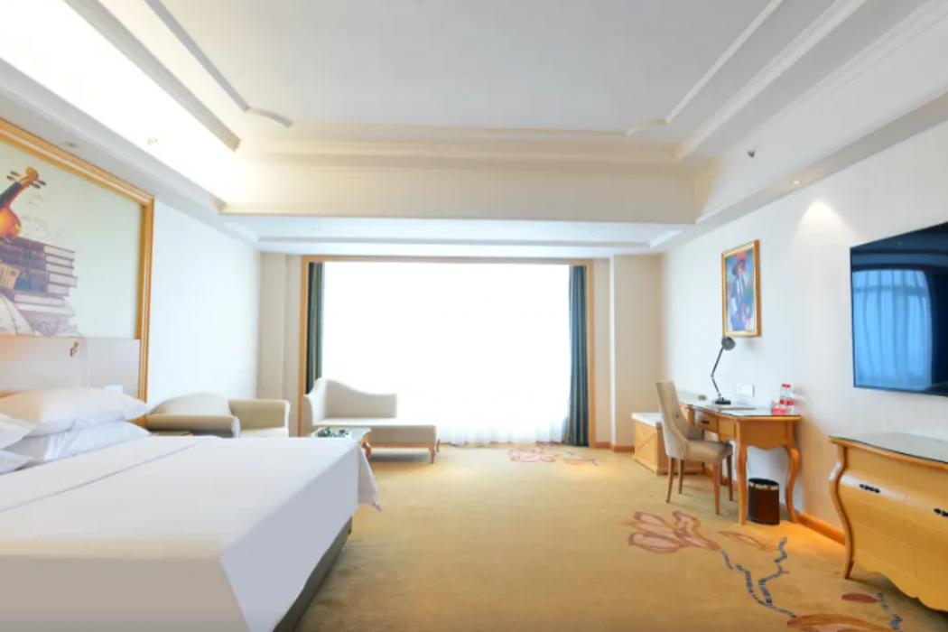 Vienna International Hotel (Huizhou Binhai Park Shop) 10/44