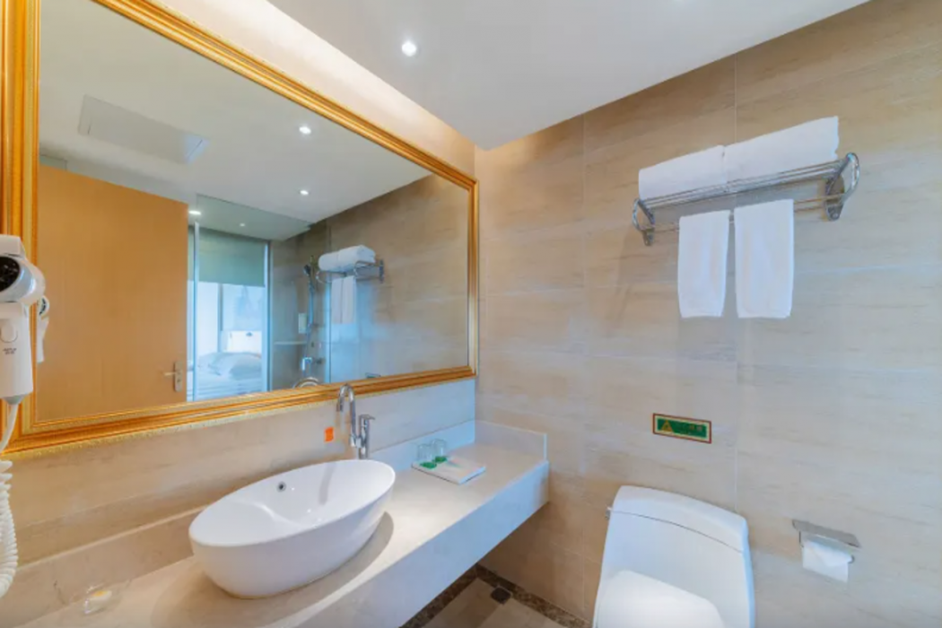 Vienna International Hotel (Huizhou Binhai Park Shop) 13/44
