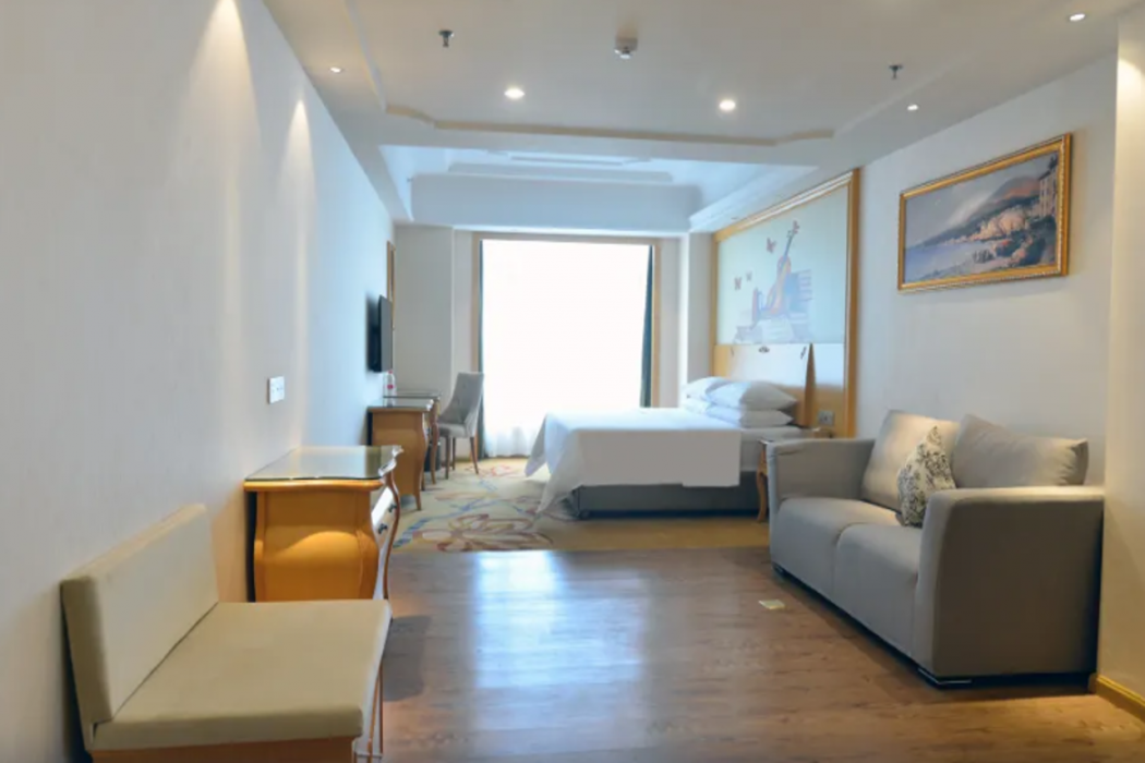 Vienna International Hotel (Huizhou Binhai Park Shop) 11/44