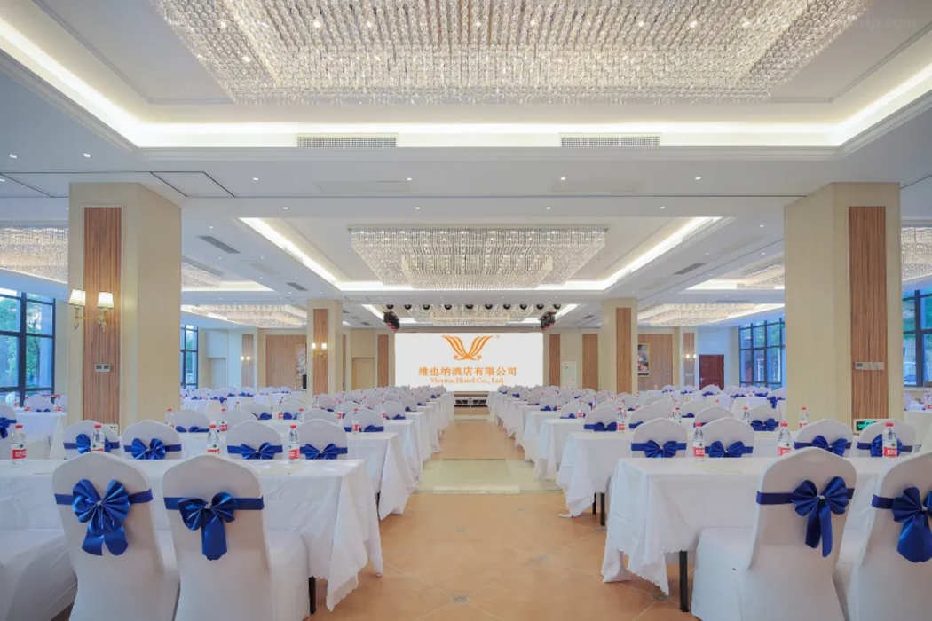 Vienna International Hotel (Qidong Jiangtian Ecological Park) 20/34