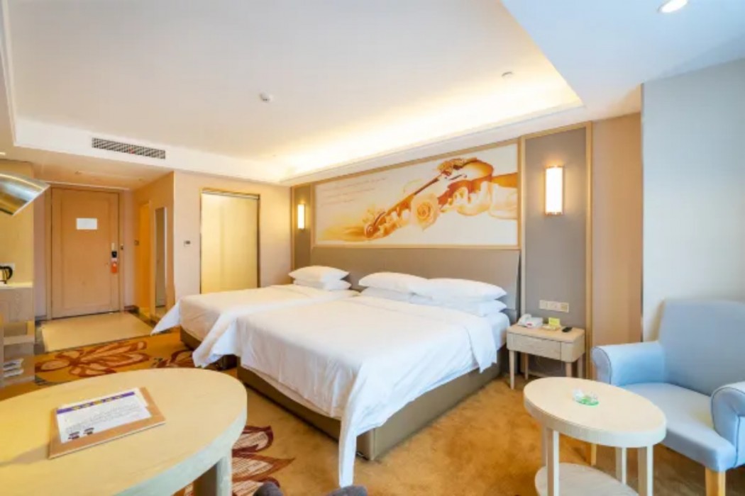 Vienna International Hotel (Jiaxing South Lake) 13/35