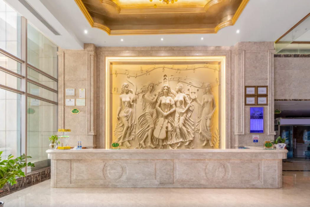 Vienna International Hotel (Zhongshan North Station) 7/57