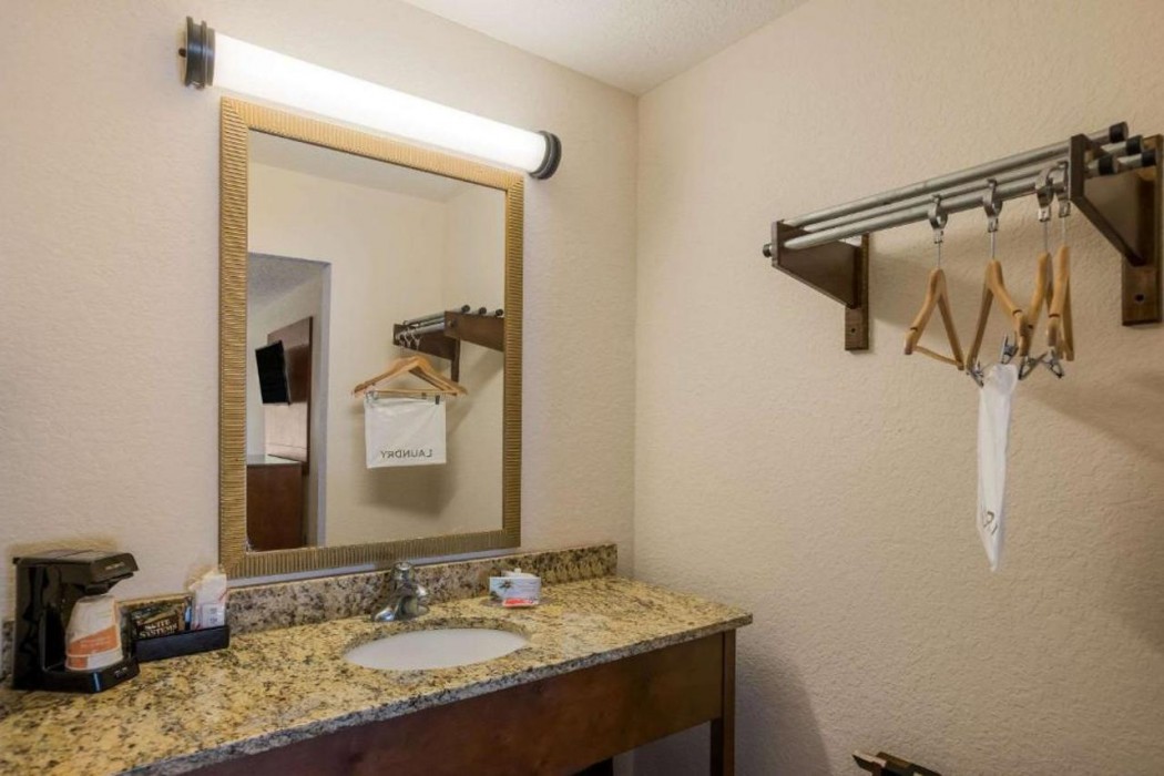 Econo Lodge Vidalia, GA 18/50