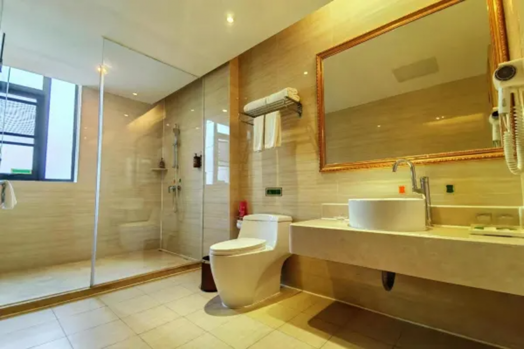 Vienna Hotel (Suzhou Wujiang Huayuan Road) 14/24