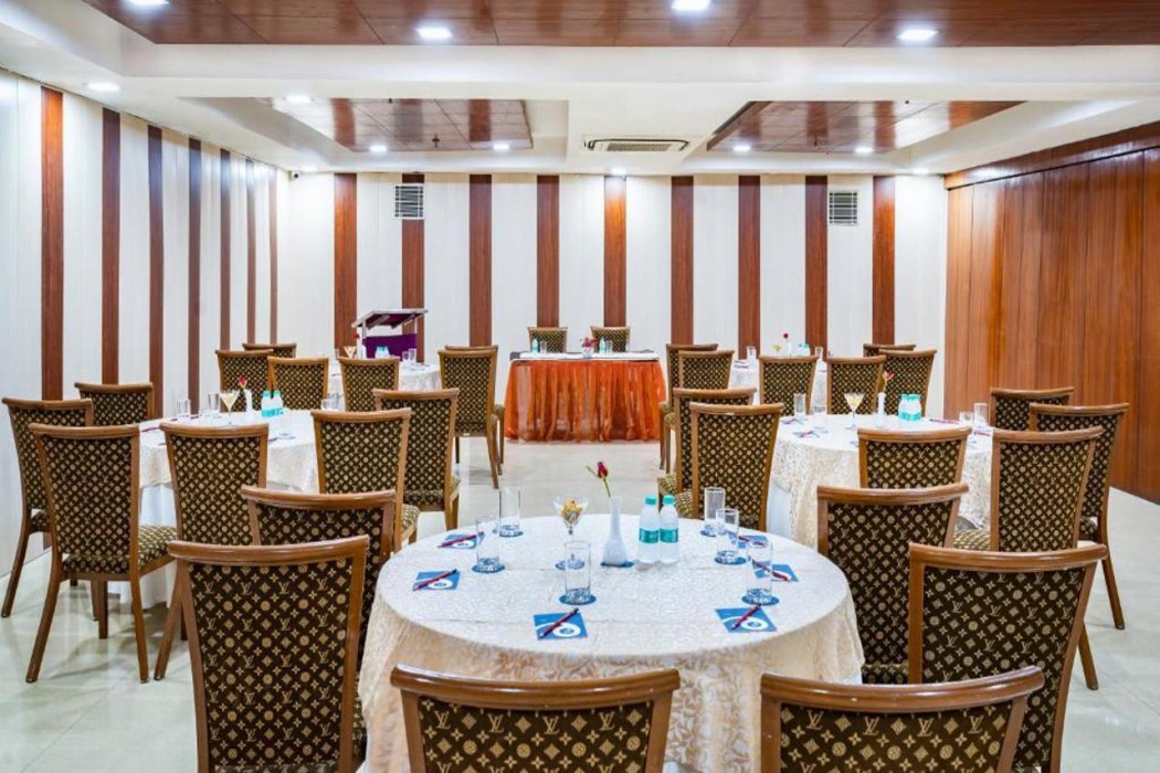 Zip By Spree Hotels Delhi Greater Kailash 15/16
