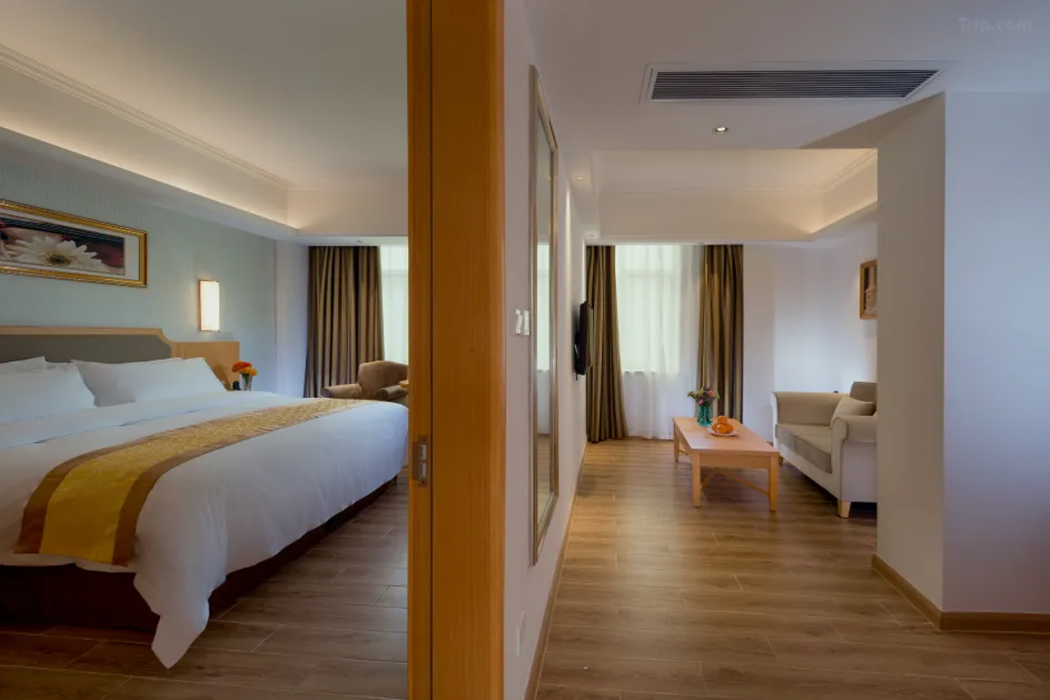 Vienna Hotel (Foshan Wenhua North Road) 15/56