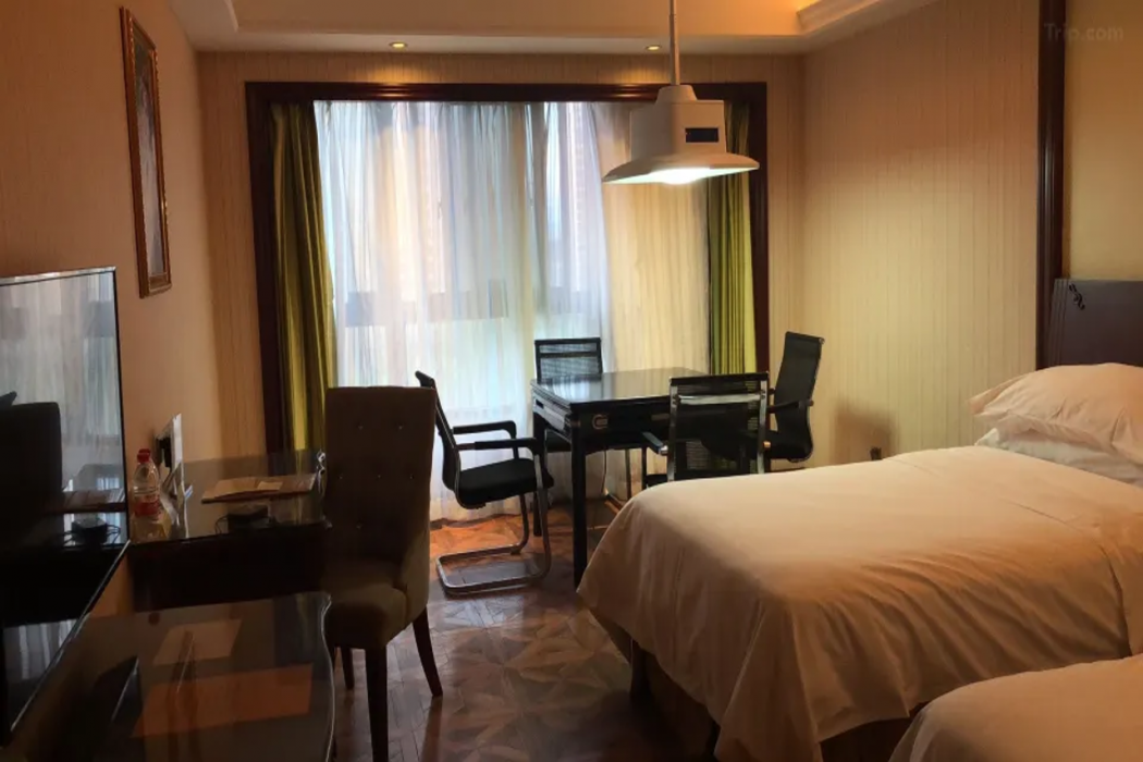 Vienna International Hotel (Shaoxing East Station Wanda) 9/38