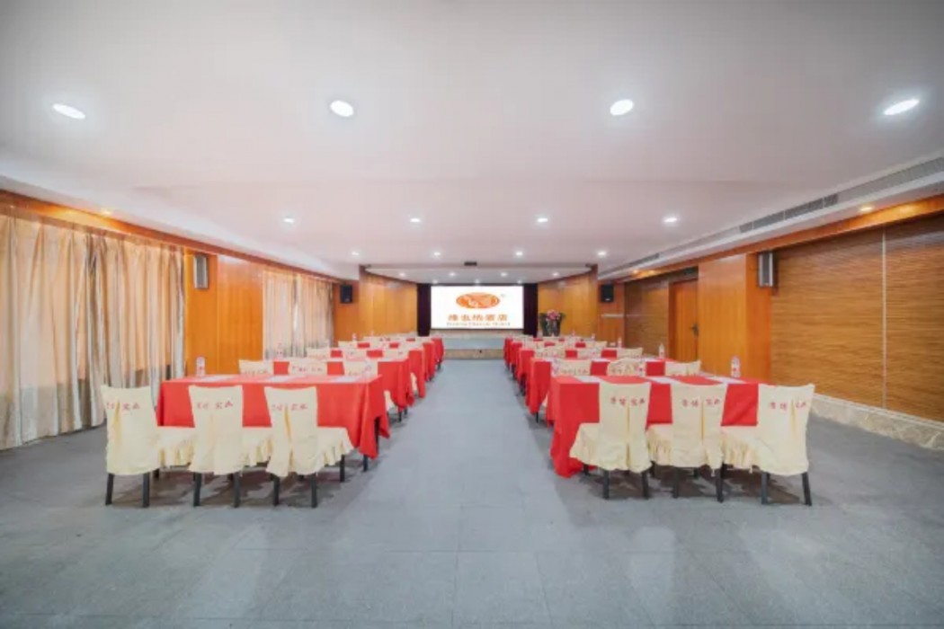 Vienna Hotel (Dongguan Chang'an Railway Station Bubugao) 30/46