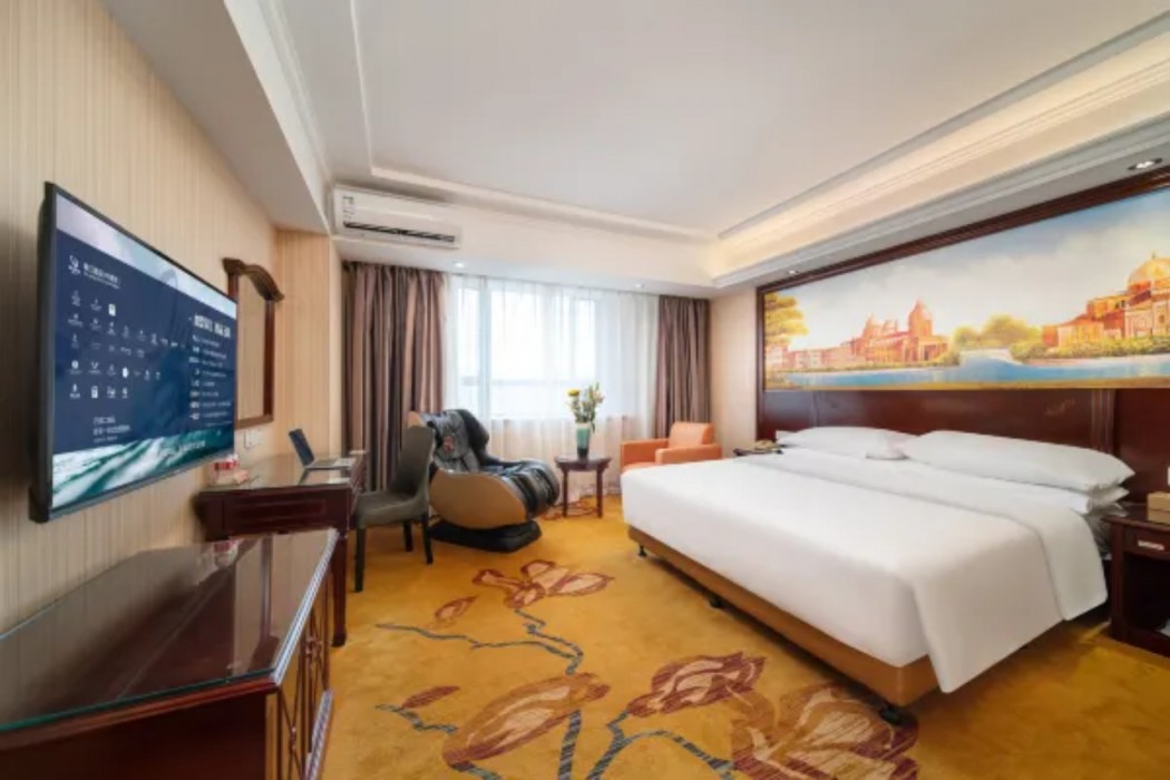 Vienna Hotel (Dongguan Chang'an Railway Station Bubugao) 22/46