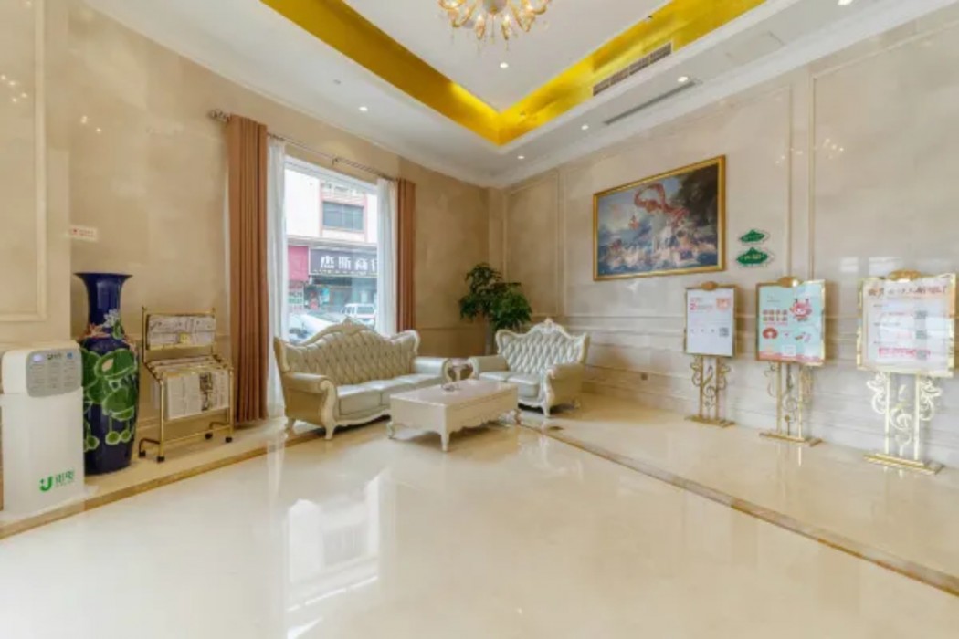 Vienna Hotel (Dongguan Dalang Bus Station) 10/42