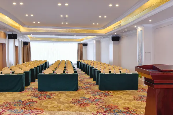 Vienna Hotel (Guangdong Dongguan East Railway Station) 44/62