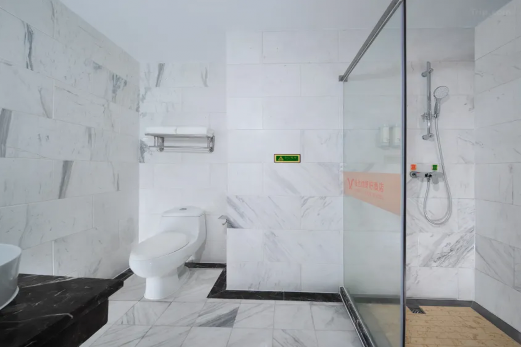 Jinghong International Business Hotel 29/68