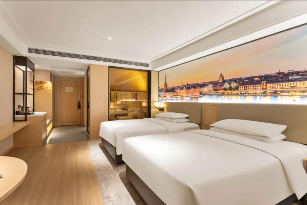 Jinghong International Business Hotel 32/68
