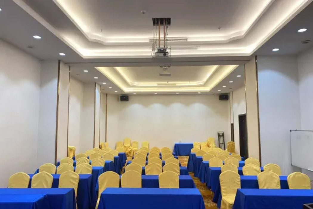 Vienna Hotel (Dongguan Dongcheng South Railway Station) 7/8