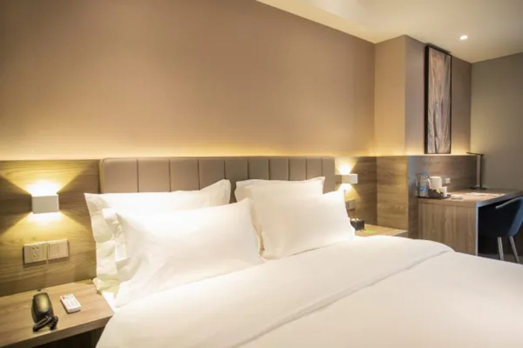 7 Days Premium Hotel (Chongqing North Railway Station North Square Center) 14/32