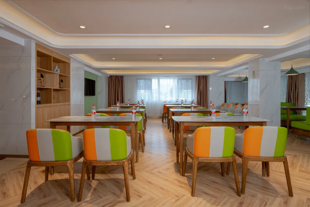 Vienna Hotel Dongguan Nancheng Xiping Metro Station 34/54