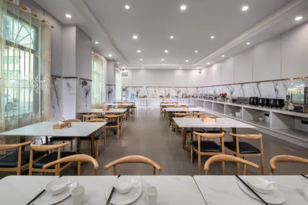 Vienna Hotel (Huizhou CITIC) 34/44