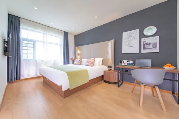 Campanile Hotel (Wuhan East Lake, Xudong Street, Qunxingcheng Metro Station) 18/45