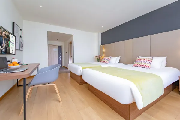 Campanile Hotel (Wuhan East Lake, Xudong Street, Qunxingcheng Metro Station) 17/45