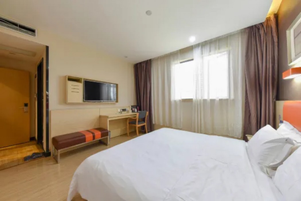 7 Days Premium (Shenzhen Dalang Commercial Center) 13/44