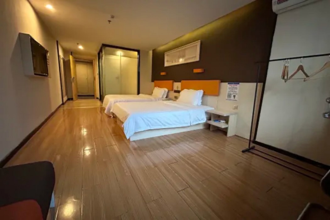 7 Days Premium (Shenzhen Songgang Yanchuan) 14/41