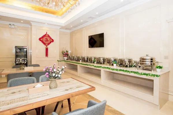 Vienna Hotel (Wuhan Hankou North Avenue Sijimei Agricultural Trade City Store) 13/16