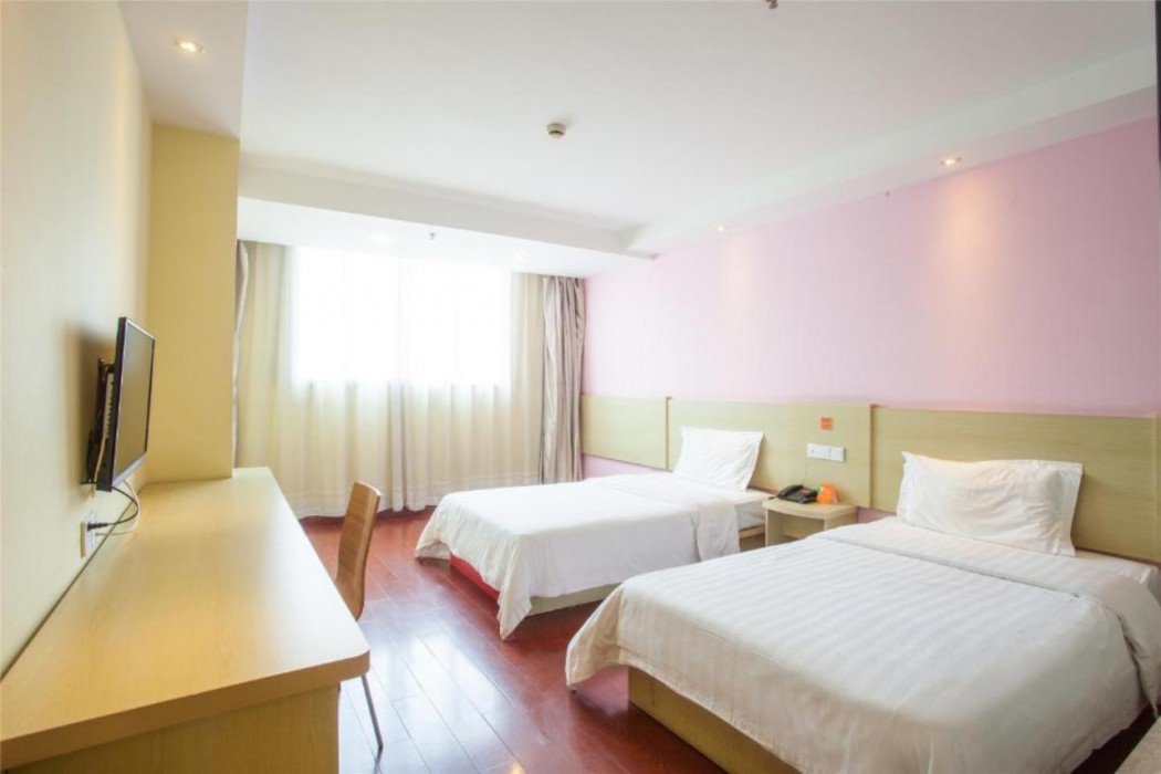 7 Days Premium Shanghai International Automobile City Tongji University Branch 5/38