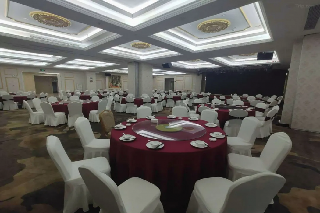 Vienna Hotel (Jiashan Old Town) 22/31