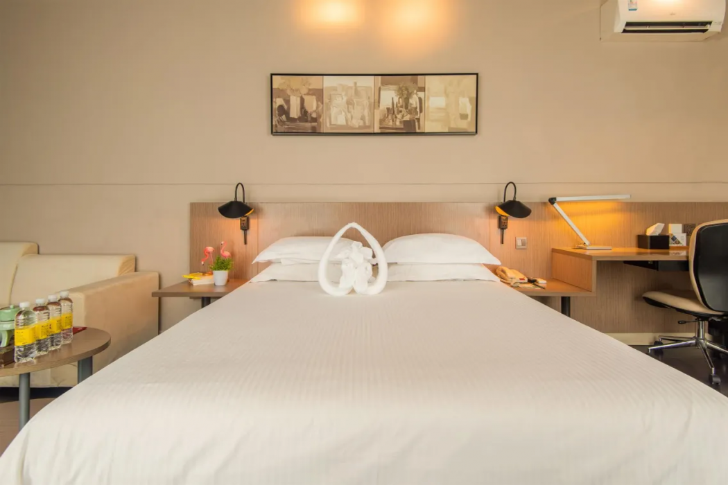 Jinjiang Inn Select (Jiaxing South Lake, Global Financial Center, Wanda Plaza) 5/8