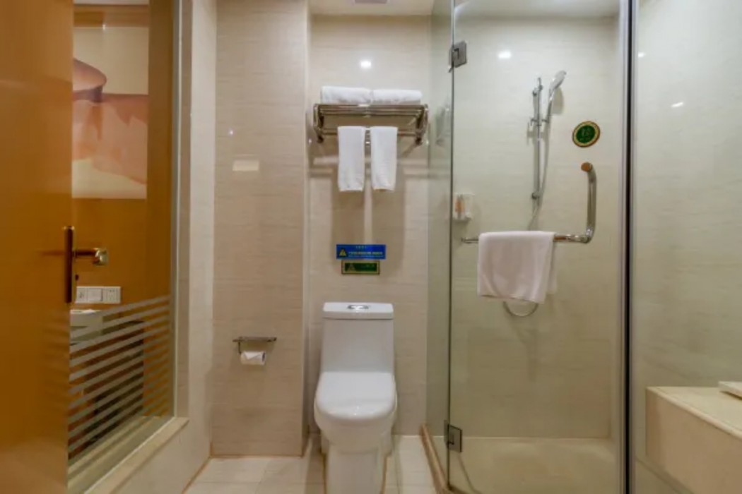 Vienna Hotel (Huizhou Danshui Baiyun Road) 23/52