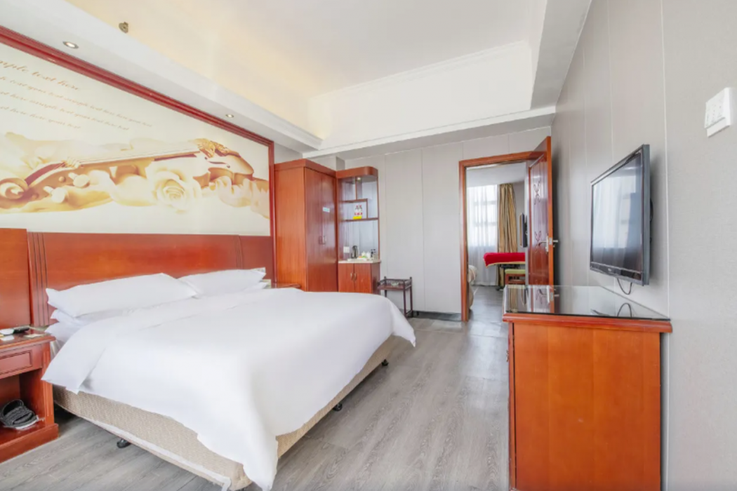 Vienna Hotel (Huizhou Huiyang Danshui) 24/40