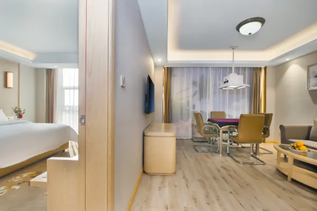 Vienna Hotel (Chaohu Lijing International) 13/40