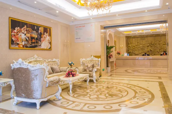 Vienna Hotel (Wuhan Lingjiaohu Wanda Metro Station) 13/54