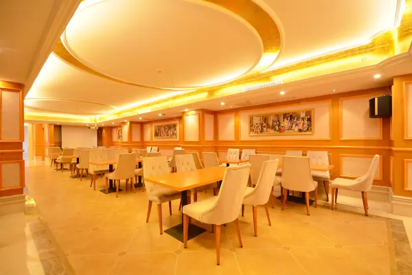 Vienna Hotel (Wuhan Lingjiaohu Wanda Metro Station) 44/54