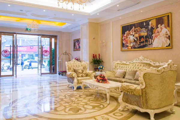 Vienna Hotel (Wuhan Lingjiaohu Wanda Metro Station) 14/54