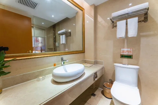 Vienna Hotel (Wuhan Lingjiaohu Wanda Metro Station) 31/54
