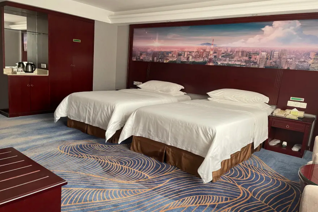 Vienna Hotel (Huizhou Yanda Avenue) 22/44