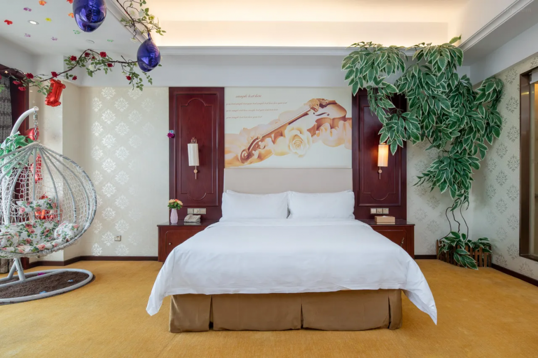 Vienna International Hotel (Huiyang Municipal Square) 17/43