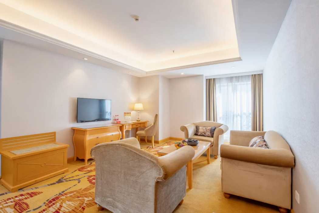 Vienna International Hotel (Huizhou Jiangbei Sanxin) 40/58