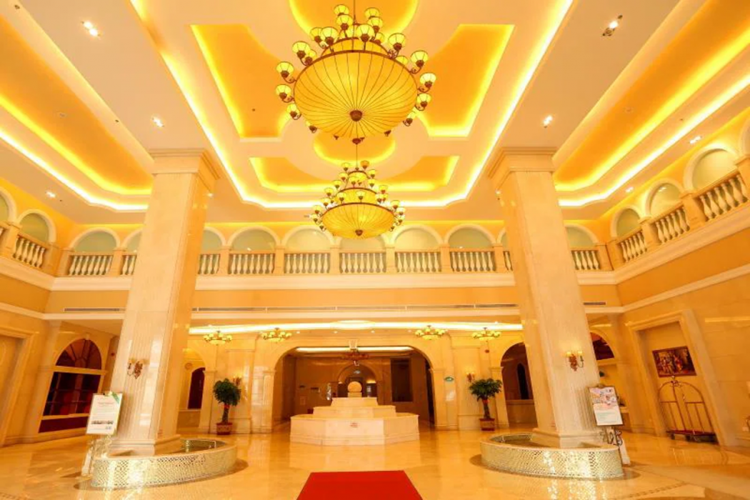 Vienna International Hotel (Huizhou South Railway Station, Wanda Plaza) 6/35