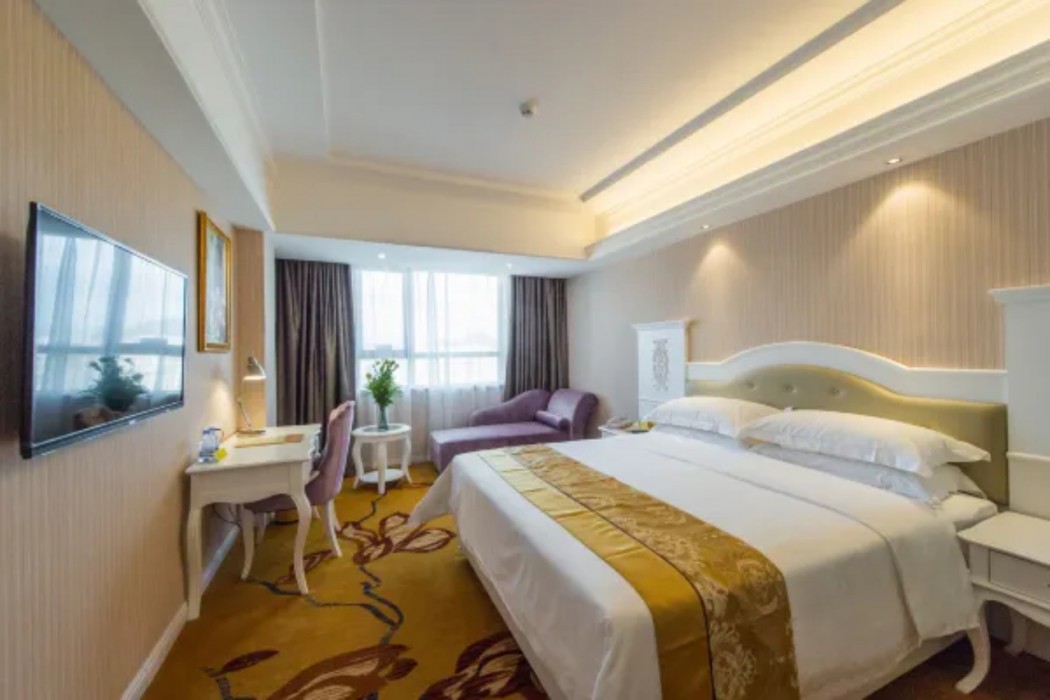 Vienna Hotel (Guilin Railway Station Liangjiang Sihu) 20/45