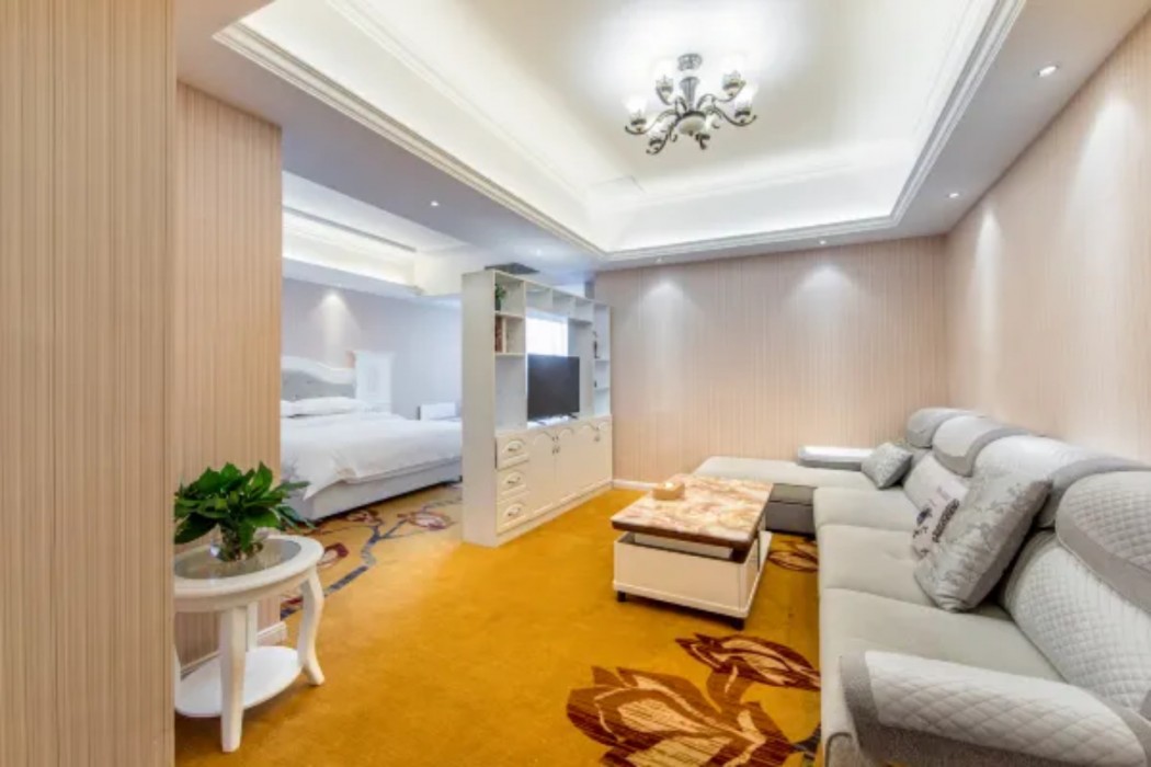 Vienna Hotel (Guilin Railway Station Liangjiang Sihu) 19/45