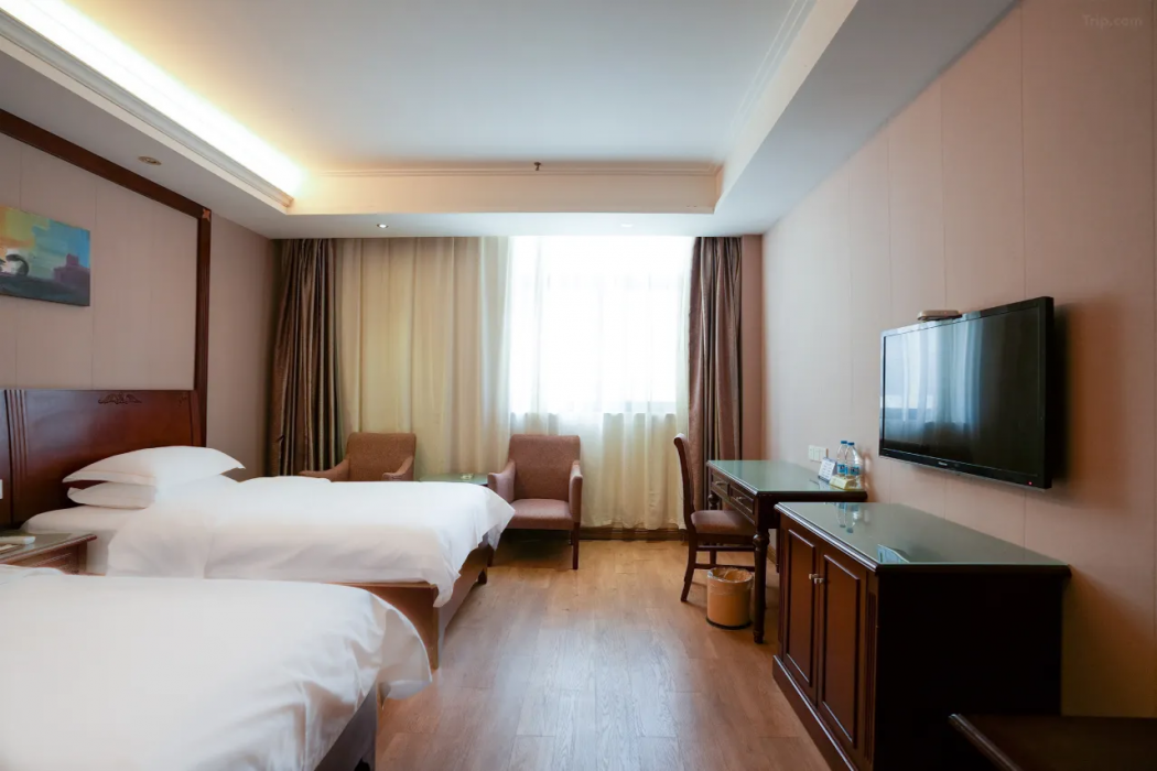 Vienna Hotel (Jiangyin Qishan Road) 18/28
