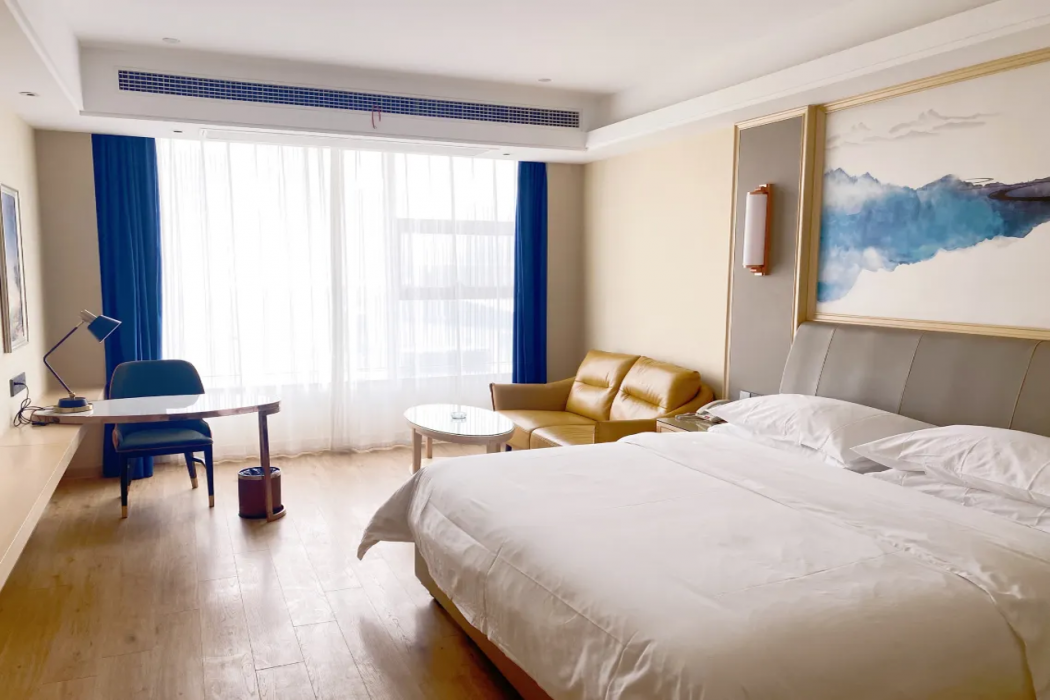 Vienna International Hotel (Jiangyin Sports Center) 8/11