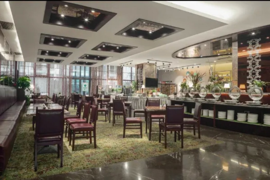 JAMES JOYCE COFFETEL (Hongtongcheng shopping center of Guiyang railway station) 12/13