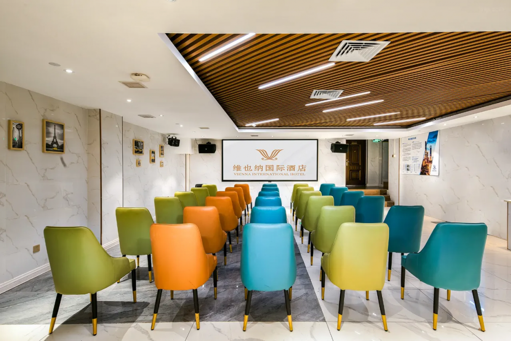 Vienna International Hotel (Sanya Dadonghai) 6/8