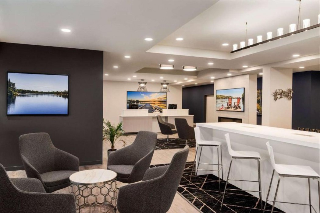 Microtel Inn & Suites by Wyndham Boisbriand 5/35