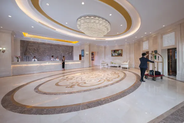 Vienna Hotel (Lingshui Center) 6/47